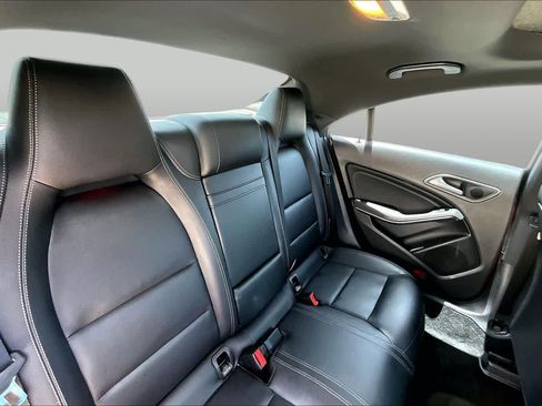 Used 2019 Mercedes-Benz CLA 250 image 20