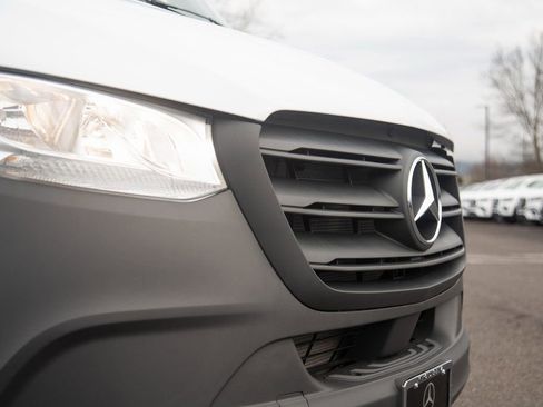 Used 2025 Mercedes-Benz Sprinter 2500 image 15
