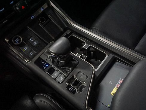 Certified 2024 Lexus GX 550 image 24