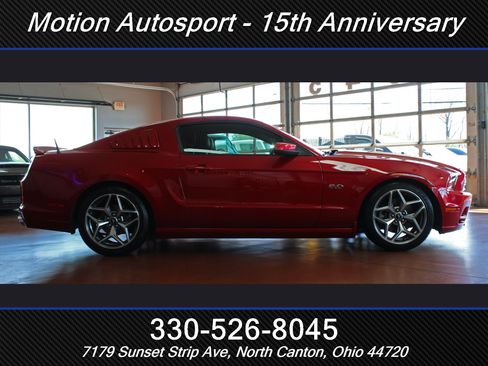 Used 2013 Ford Mustang GT Premium w/ Security Pkg RWD image 12
