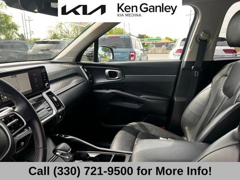 Certified 2023 Kia Sorento S FWD image 44