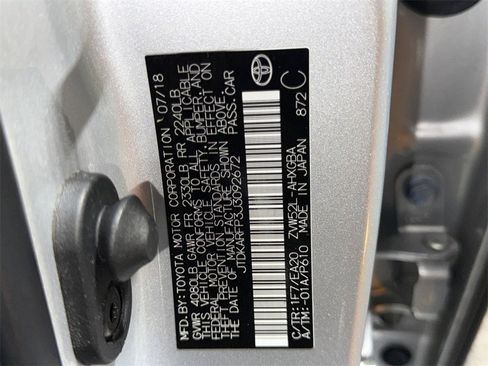 Used 2018 Toyota Prius Prime Advanced image 24