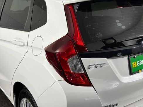 Used 2019 Honda Fit LX image 35