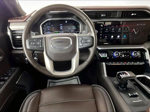 Certified 2022 GMC Sierra 1500 Denali w/ Denali Reserve Package AWD/4WD image 6