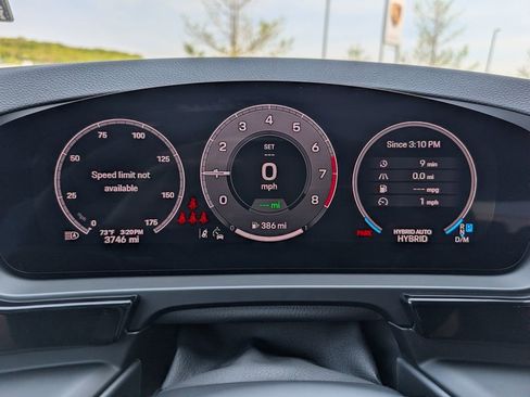 Certified 2025 Porsche Cayenne E-Hybrid AWD/4WD image 12