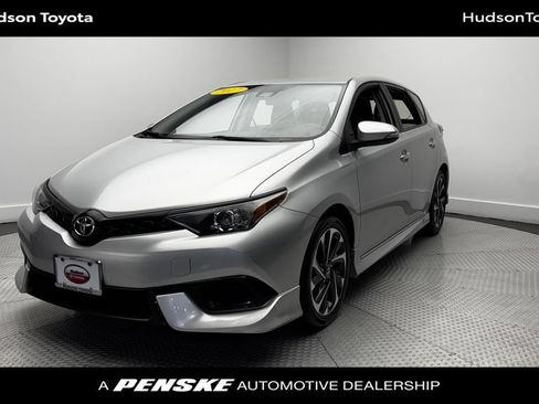 Used 2017 Toyota Corolla iM w/ Carpet Mat Package FWD image 1
