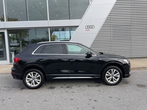 Used 2022 Audi Q3 2.0T Premium Plus w/ Premium Plus Package image 14