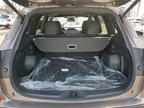 Certified 2025 Subaru Forester Premium image 31