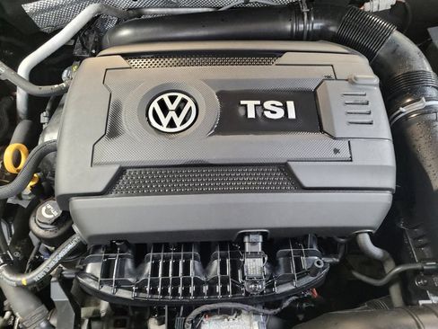 Used 2016 Volkswagen Jetta GLI SE FWD image 30