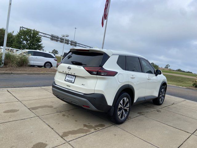 Used 2021 Nissan Rogue SV FWD image 11