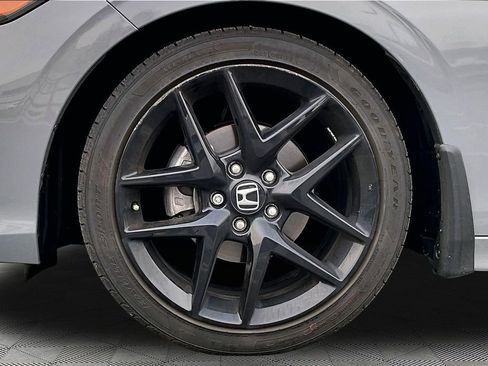 Used 2025 Honda Civic Sport image 21