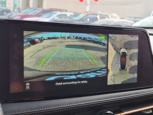 Used 2023 Nissan Ariya AWD image 24