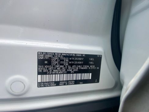 Used 2020 Toyota RAV4 LE w/ Carpet Mat Package AWD/4WD image 30