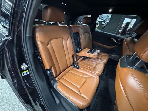 Used 2019 Audi Q7 3.0T Prestige AWD/4WD image 19