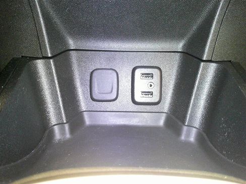 Used 2018 Chevrolet Volt LT w/ LT Driver Confidence Package image 23