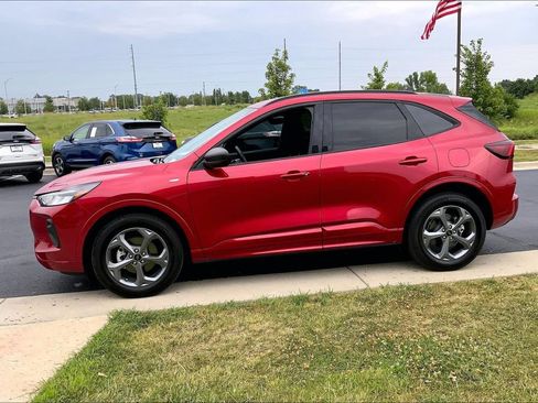 Used 2024 Ford Escape ST-Line w/ Equipment Group 301A FWD image 12