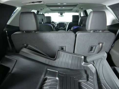 Used 2018 Chevrolet Traverse Premier w/ LPO, Black Accent Package AWD/4WD image 17
