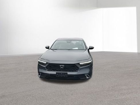 Used 2023 Honda Accord Touring image 3
