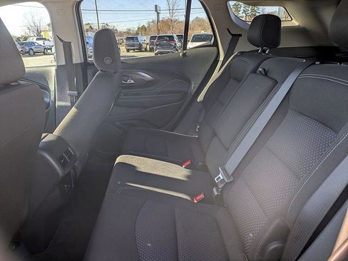 Used 2024 GMC Terrain SLE image 22