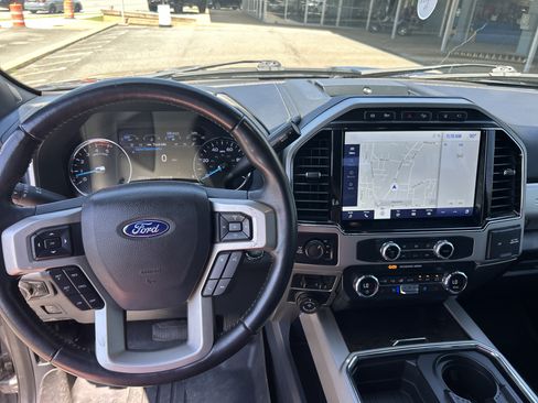 Used 2022 Ford F350 Lariat w/ Lariat Ultimate Package AWD/4WD image 12
