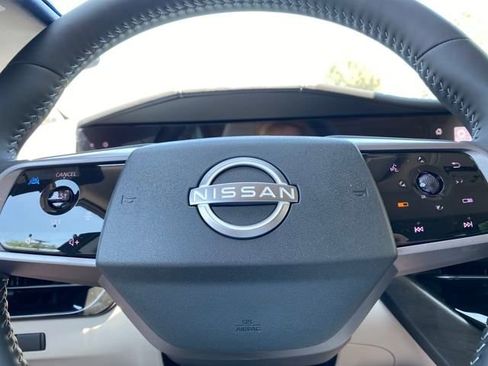 New 2025 Nissan Murano SL image 15