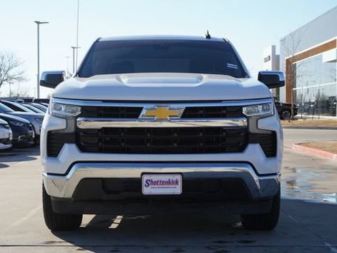 Used 2023 Chevrolet Silverado 1500 LT image 2