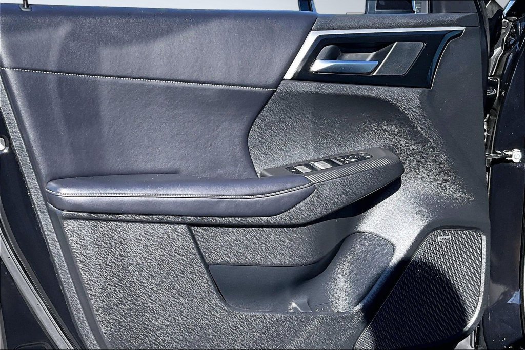Used 2025 Mitsubishi Outlander SE AWD/4WD image 22