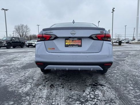 Used 2025 Nissan Versa SR w/ Trunk Package image 6