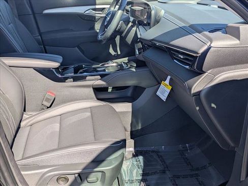 Used 2024 Buick Envision Avenir image 21