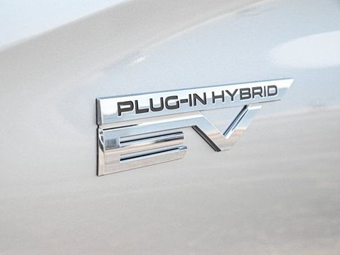 New 2024 Mitsubishi Outlander SE AWD/4WD image 48