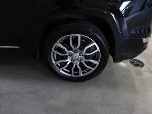 Used 2023 GMC Terrain Denali w/ Denali Premium Package AWD/4WD image 37
