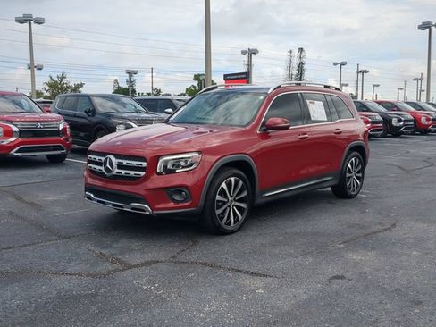 Used 2021 Mercedes-Benz GLB 250 image 2