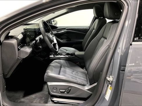 Used 2025 Audi A6 e-tron Premium w/ Ultra Package AWD/4WD image 19