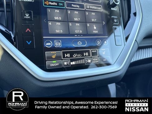 Used 2023 Subaru Ascent Premium w/ Convenience Package image 9