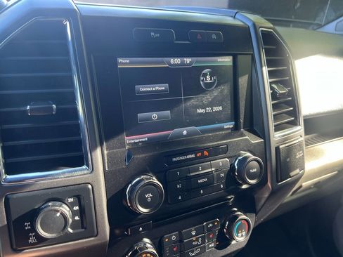 Used 2015 Ford F150 XLT w/ Equipment Group 302A Luxury AWD/4WD image 27