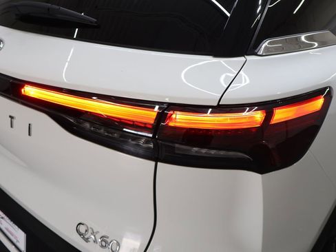 Used 2025 INFINITI QX60 Pure image 31