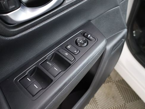 Used 2023 Honda CR-V LX image 23