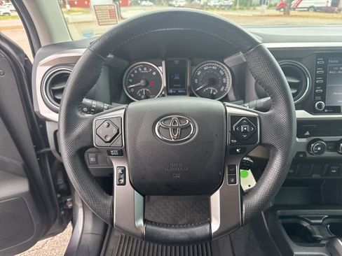 Used 2022 Toyota Tacoma SR5 w/ SR5 Appearance Package (SM) image 26