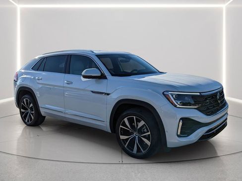New 2026 Volkswagen Atlas Cross Sport SEL Premium R-Line AWD/4WD image 10
