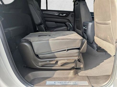 Used 2021 GMC Yukon XL Denali w/ Denali Ultimate Package image 23