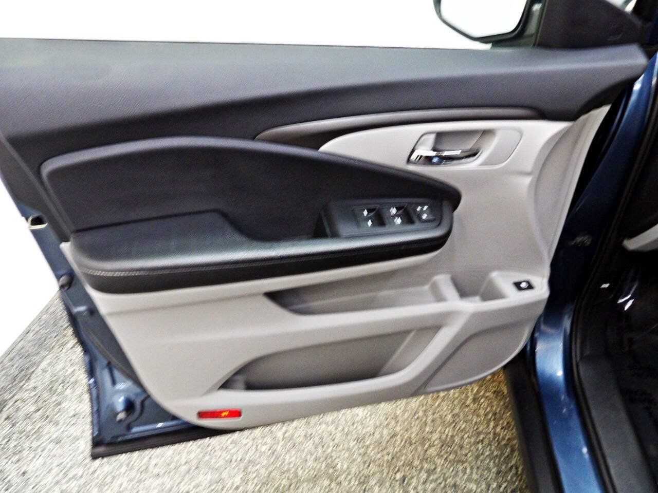 Used 2019 Honda Pilot EX image 7