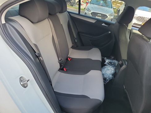 Used 2017 Volkswagen Jetta S FWD image 25