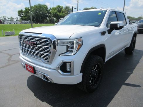 Used 2021 GMC Sierra 1500 Denali w/ Driver Alert Package II AWD/4WD image 11