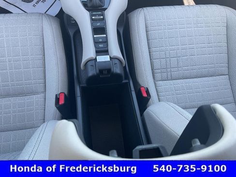 Used 2026 Honda HR-V LX image 28