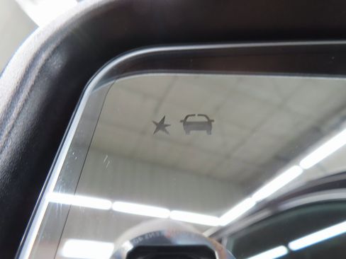 Used 2025 GMC Sierra 3500 AT4 image 81