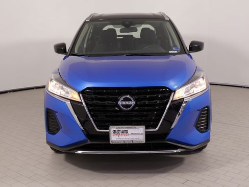 Used 2023 Nissan Kicks SV FWD image 4