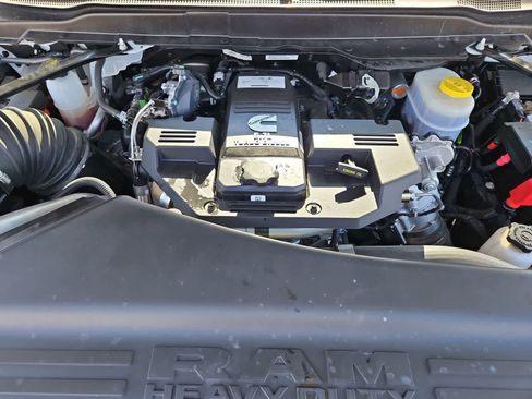 Certified 2024 RAM 2500 Tradesman w/ Convenience Group image 16