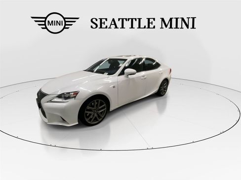 Used 2016 Lexus IS 200t w/ F Sport Package RWD image 5