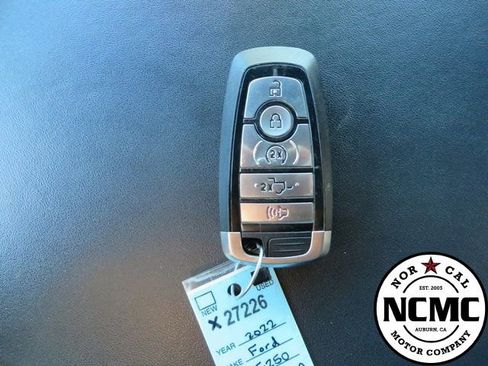 Used 2022 Ford F250 Platinum w/ Tremor Off-Road Package image 46