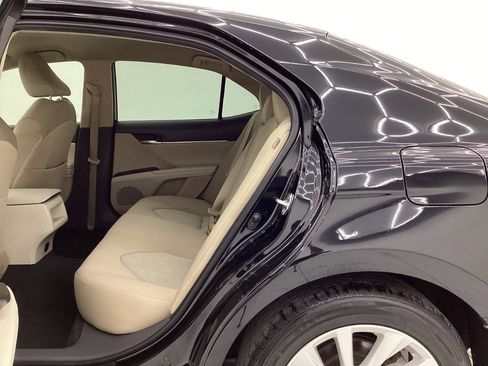 Used 2024 Toyota Camry LE image 20